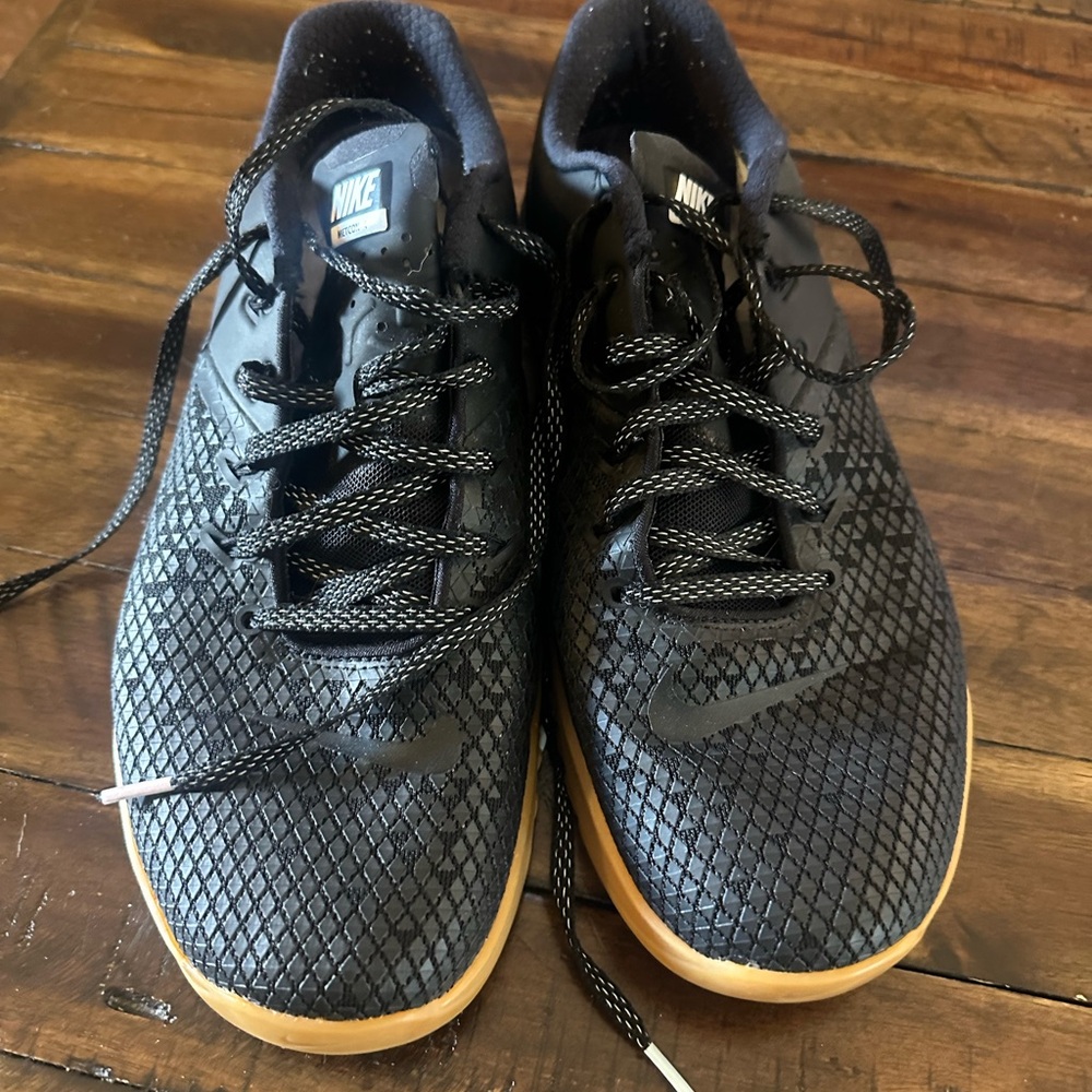 Nike Men's Black Sneakers